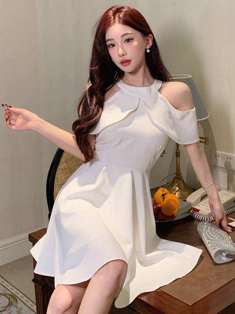 DAZY Vestido de línea A con hombros descubiertos para mujer