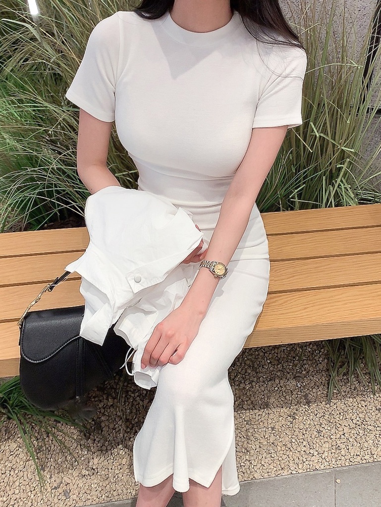 DAZY Vestido Ajustado Con Dobladillo Dividido Sólido