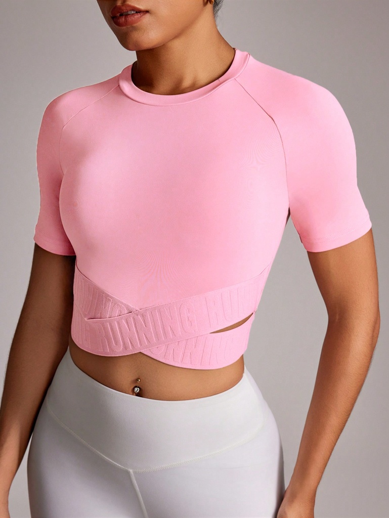 SHEIN Sport Studio 1 pieza Camiseta deportiva sin costuras de corte ajustado con letra de unicolor, cinta y espalda calada