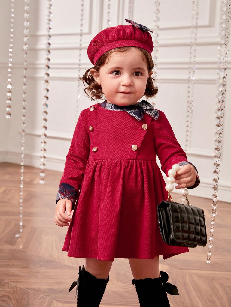 SHEIN Vestido de bebé de manga larga con cuello de cuadros tejidos y lazo, abotonado doble y cintura ajustada con sombrero, atuendo de estilo universitario