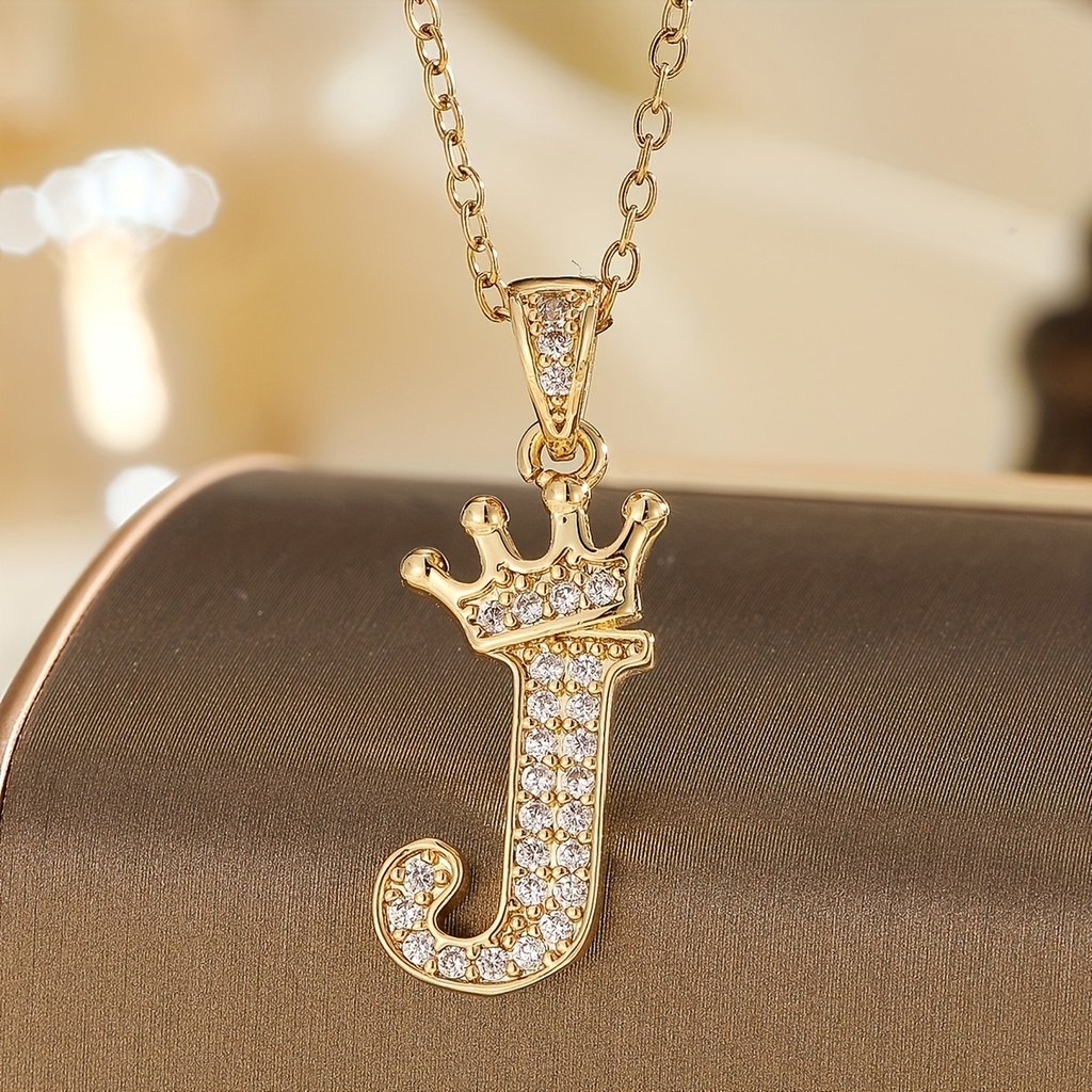 Collar con Corona y Letra A de Imitación Sintética - Joyería Elegante Dorada, Ideal para Bodas, Día de la Madre y Ocasiones Especiales - Regalo de Lujo con Iniciales para Adolescentes, Diseño Real Brillante, Para Adolescentes, Cadena para Adolescentes, Cadena con Iniciales, Collar con Iniciales para Niña/Adolescente con la Letra E/J, Collar de Oso/Osito, Colgante de Letra para Adolescentes, Collar para Niña, Joyería para Adolescentes, Llavero, Para Adolescentes