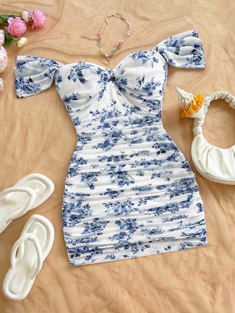 Soleia Vestido ajustado de hombros descubiertos de malla de punto 