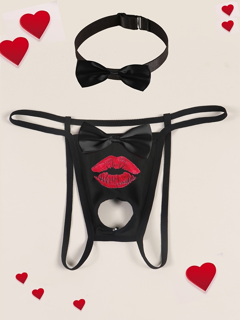 Un conjunto sexy y divertido para el Día de San Valentín para parejas, que incluye un elegante pajarita, un tanga estampado y un collar.